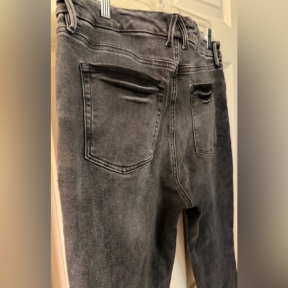 Good American Good Legs High Rise Skinny Jeans in Distressed Black, Size 14/32 - Picture 7 of 11